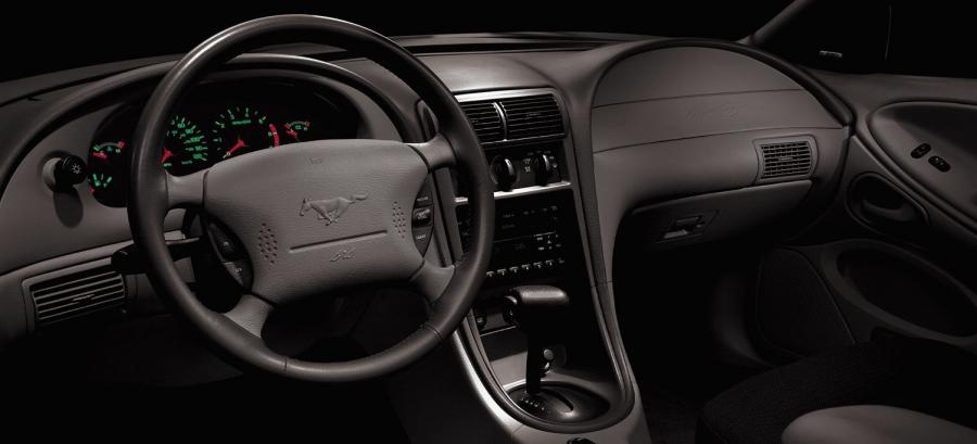  Ford Mustang 1999 года  (фото 49 из 60)